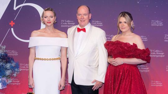 Kňažná Charlene, princ Albert a  Camille...