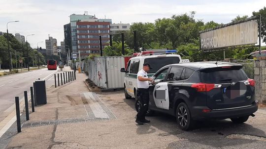 Bratislavskí policajti skontrolovali 12 taxikárov. Osem z nich dostalo pokutu