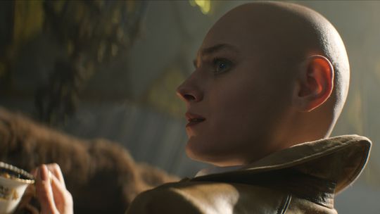 Emma Corrinová ako Cassandra Nova, dvojča...