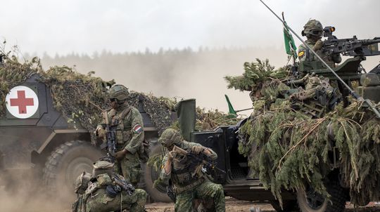 Nemecká politička: NATO musí dať Putinovi jasne najavo, že dokáže reagovať aj vojensky