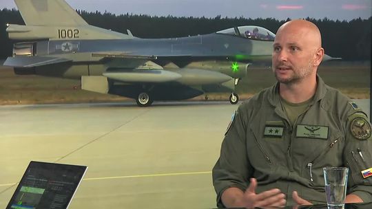 Podplukovník Gregor:  Kto lietal na migoch, si do F-16 nesadne. Výcvik sme postavili na nových a mladých ľuďoch