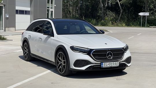Mercedes-Benz E 300 de 4MATIC All-Terrain