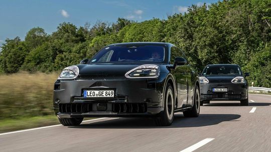 Porsche Cayenne - 2025