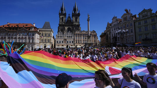 Česká polícia sa pripravuje na dúhový pochod v Prahe. Po zisteniach NAKA sprísňujú opatrenia