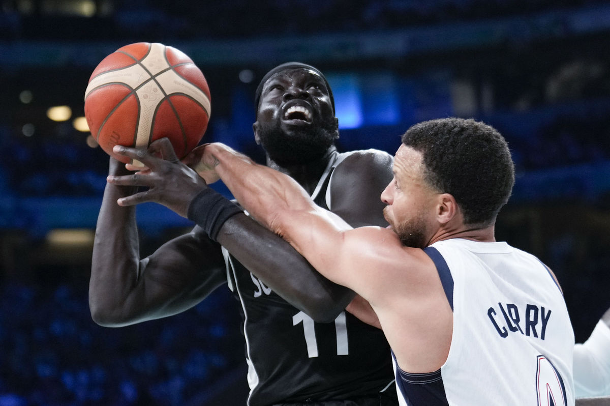 Američan Stephen Curry a Marial Shayok z...