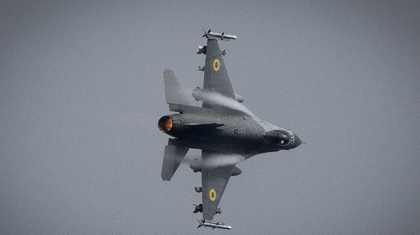 Predstavenie bojových stíhačiek F-16 na...
