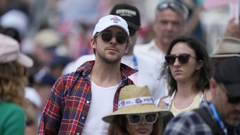 Herec Ryan Gosling prichádza na súťaž...