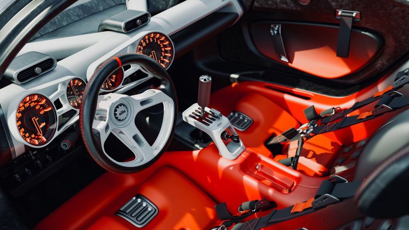 Kabína neobsahuje žiadne obrazovky. Sedadlá sú...