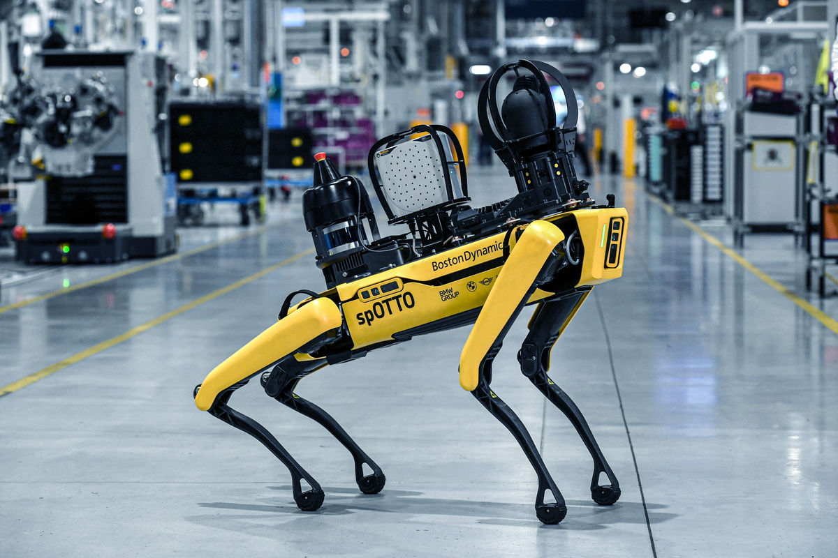 Robotický pes BMW sa volá SpOTTO a už ho...