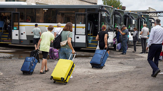 Prišla vojna, je to desivé. Musí sa to skončiť, tvrdia evakuovaní Rusi z Kurskej oblasti 