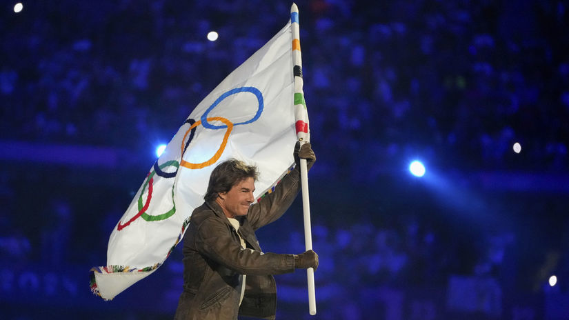 Herec Tom Cruise počas záverečného ceremoniálu...