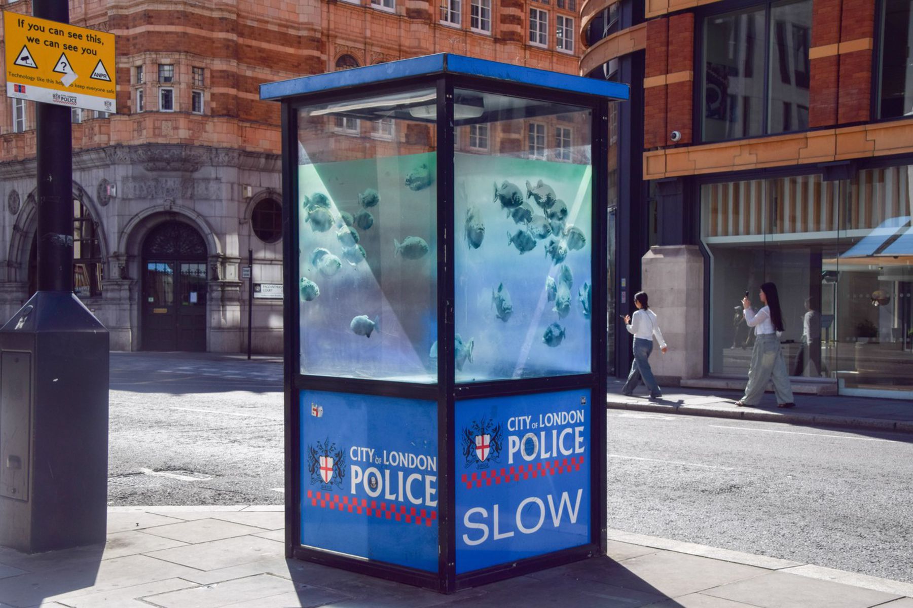 Siedmym dielom umelca Banksyho bola policajná...