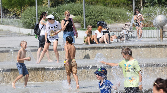 Teplota vzduchu na juhozápade Slovenska v...