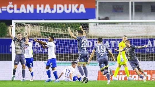 Prvotriedna senzácia a blamáž v Poľsku! Ružomberok vyradil Hajduk, Trnava padla s druholigistom