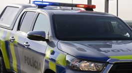 Mladík na BMW zrazil v Čadci na priechode 20-ročnú chodkyňu. V nemocnici zomrela