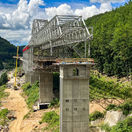 Diaľnica R2 - výstavba úseku Kriváň - Mýtna