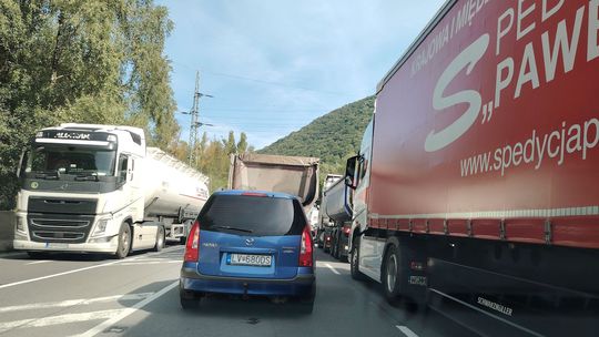 Zapchatá cesta – takáto dopravná situácia nás...