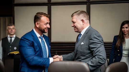 Šutaja Eštoka „vyrušujú aktivity“ Fica, myšlienka „jednej vládnucej strany“ sa ministrovi nepáči