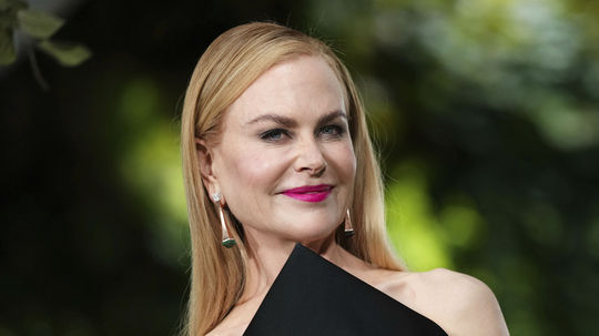 Herečka Nicole Kidman v kreácii Balenciaga. 