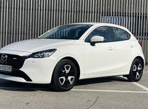 Test: Mazda2 e-Skyactiv G90 s manuálom....