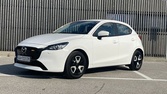 Mazda2 e-Skyactiv G90 (2024)