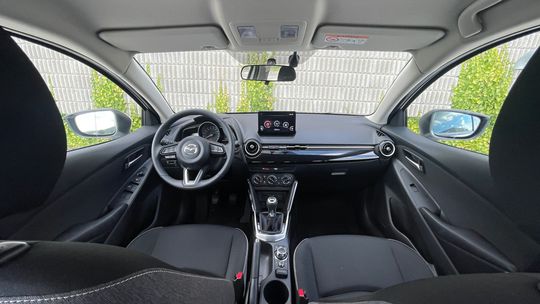 Mazda2 e-Skyactiv G90 (2024)