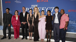 Zľava: Ishaan Khattar, Donna Lynne Champlin,...