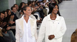 Christy Turlington (vľavo) a Naomi Campbell 