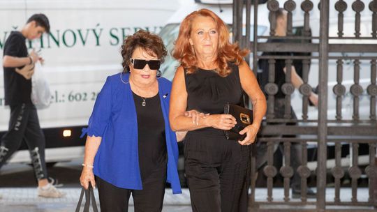 Jiřina Bohdalová a Simona Stašová.