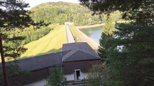 Starina - vodná nádrž.