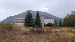 telocvičňa, kasárne, Jelšava