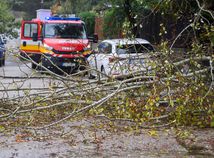 SR Bratislava počasie kalamita vietor škody BAX