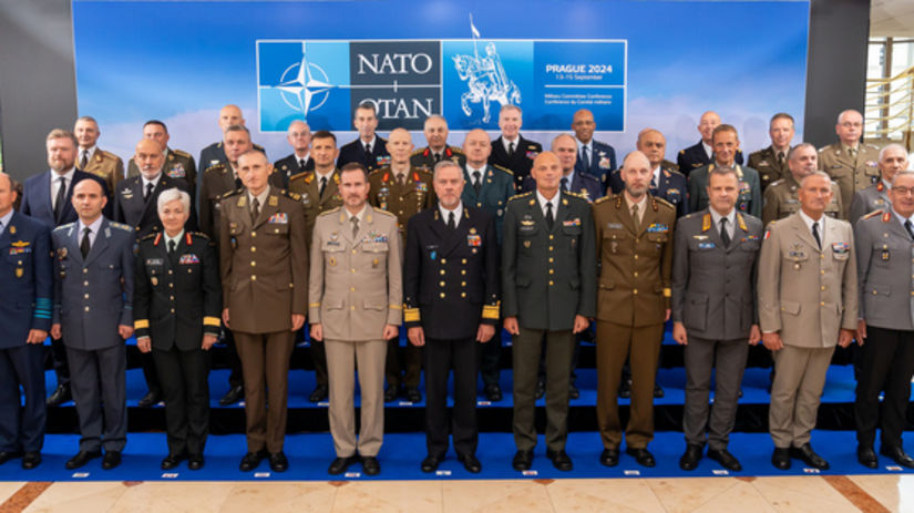 Šéfovia ozbrojených síl krajín NATO 14....