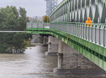 SR Bratislava povodne situácia Dunaj BAX