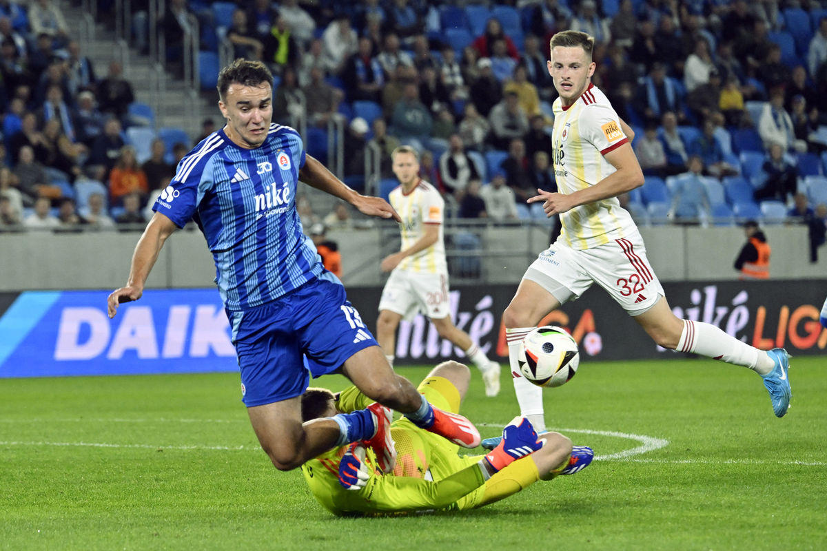 David Strelec v drese ŠK Slovan Bratislava.