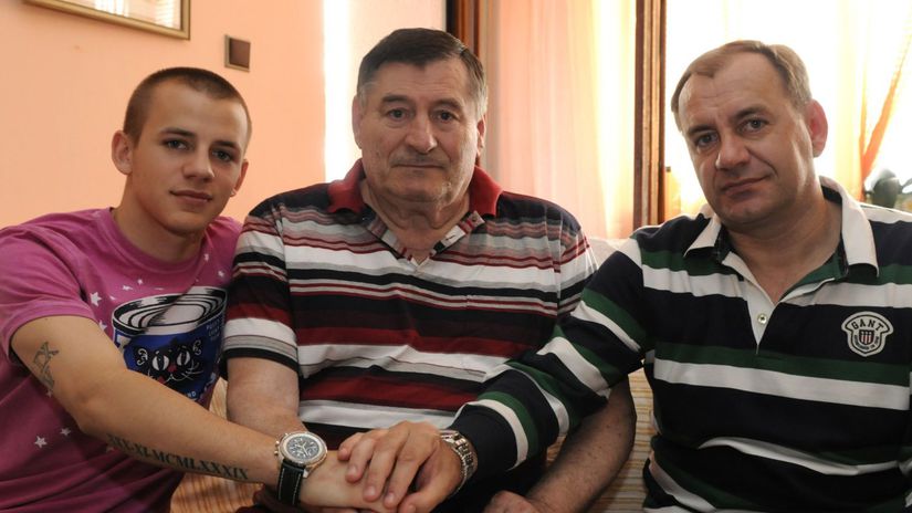 Vladimír Weiss mladší (vľavo), starší (vpravo)...