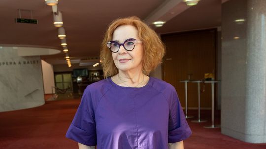 Herečka Kamila Magálová na zábere z mája 2024.