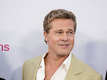 Brad Pitt prekvapil novým imidžom: Vyzerá...