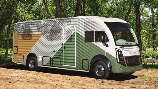Thor Concept - plug-in hybridný karavan 2024