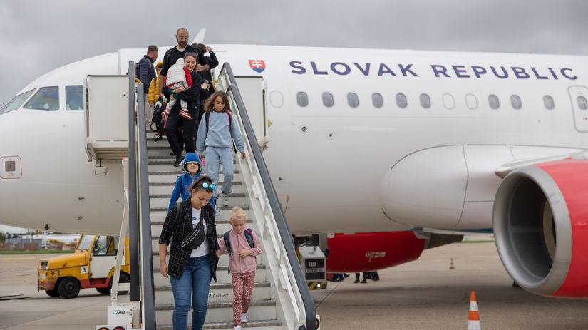 Prílet vládneho špeciálu aj so Slovákmi...