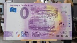 rozlucka vlak gorila