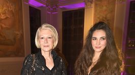 Sára Donutilová a Zuzana Donutilová (manželka...