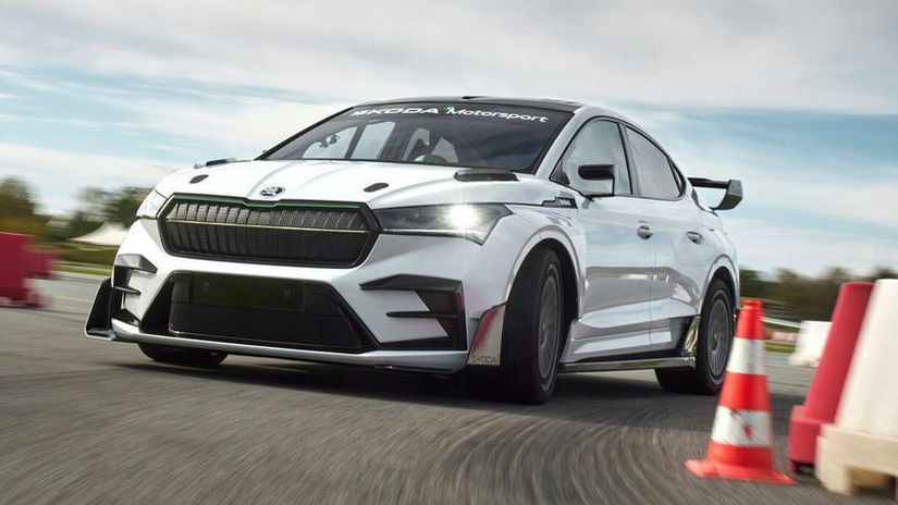 Sériový Enyaq Coupé RS sa zmenil pod taktovkou...
