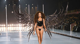 Joan Smalls 