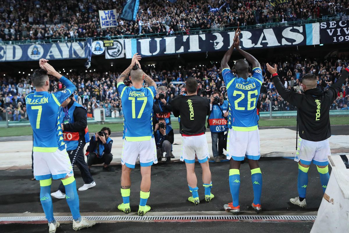 Marek Hamšík says goodbye to Napoli fans.