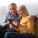 dôchodcovia, manželia, seniori