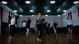 Skye (Naomi Scottová) prekonala závislosť na...