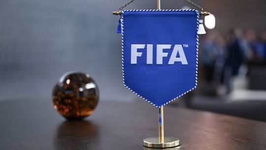 FIFA stanovuje pravidlá, pre ňu neplatia? Stovkám hráčom nevyplatila 4 milióny