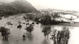 Park pod Múzeom SNP bol tiež celý zatopený.