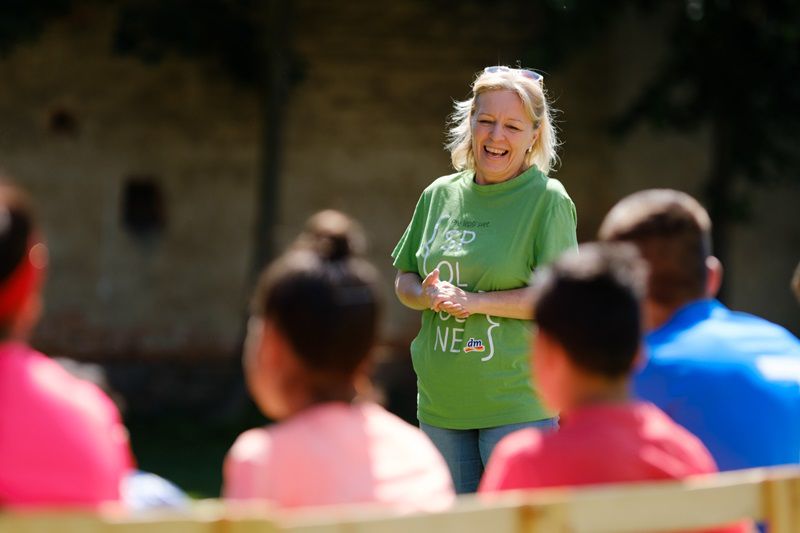 dm drogerie markt Branislav Hanus Zdielanie...
